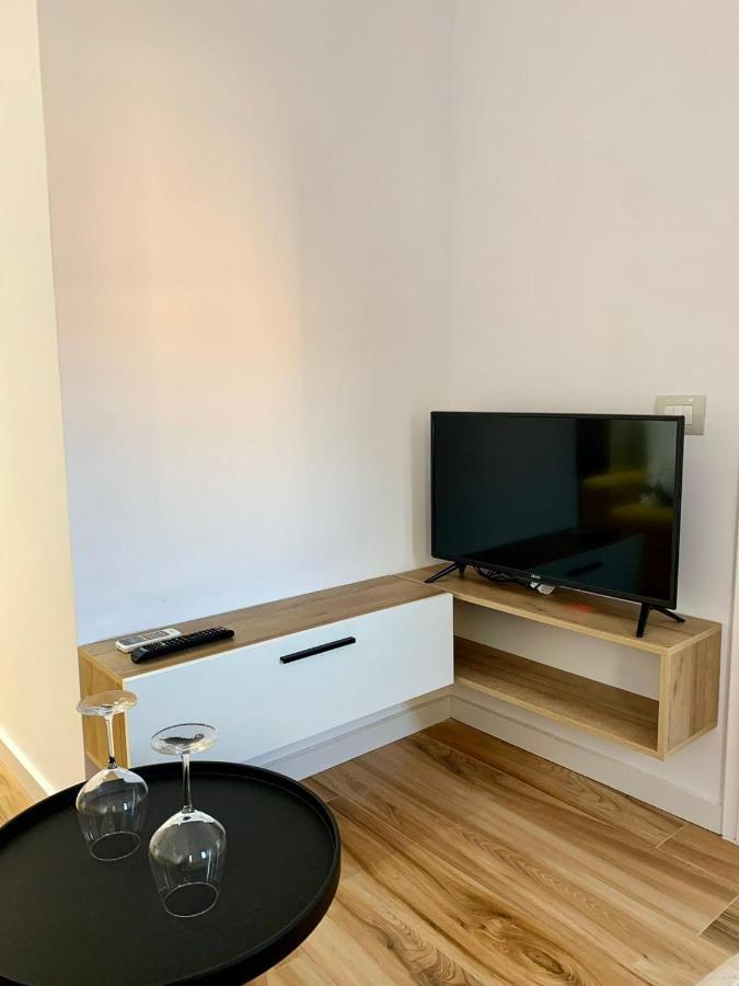 Digital Nomad Central Ap Тирана Екстериор снимка